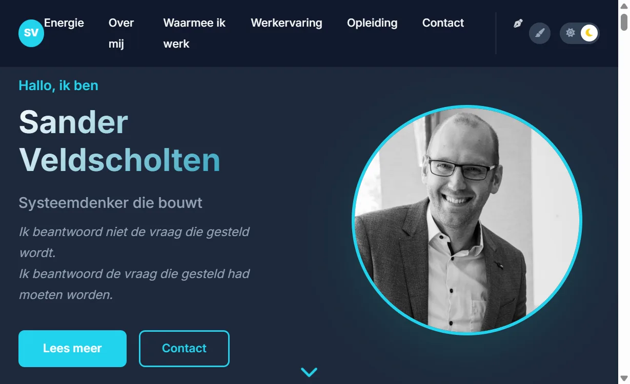 Homepage van sanderveldscholten.nl met navigatie, introductie, portret en contactknop